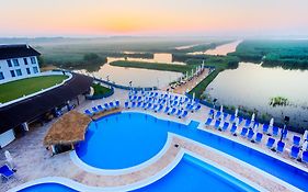 Peninsula Resort & Aqua Spa